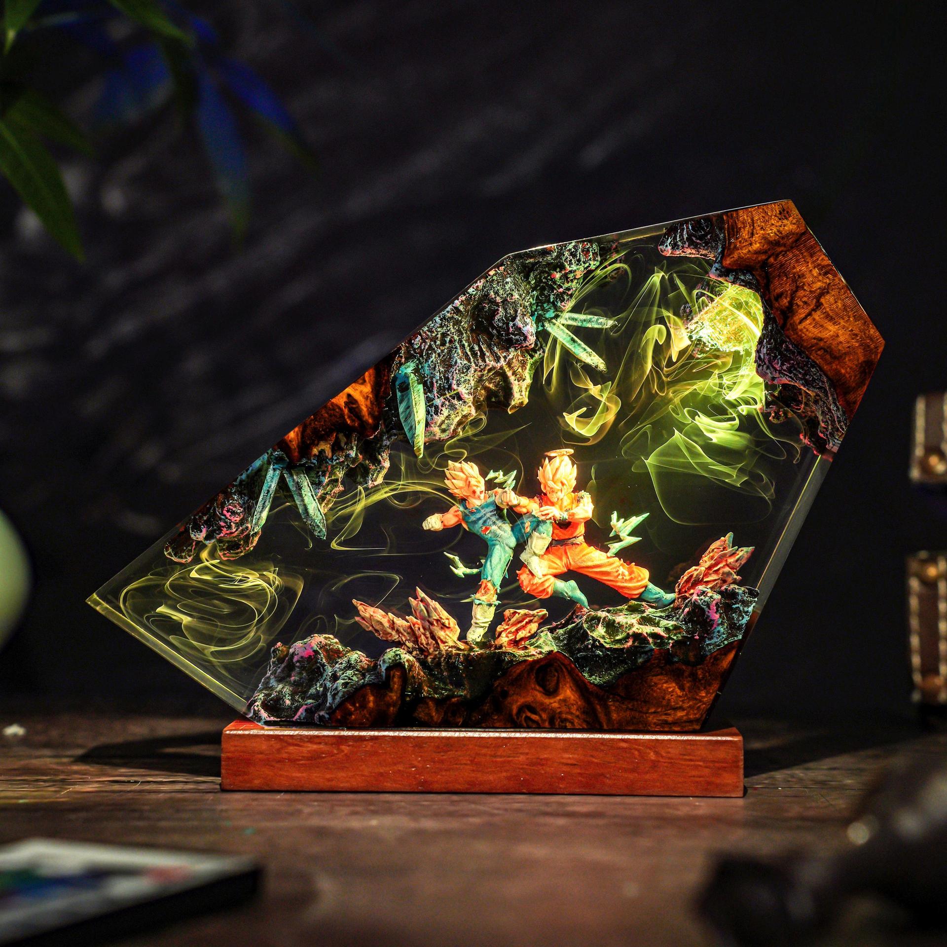 Resin Art Goku - مصباح ليلي LED مصنوع يدويًا من