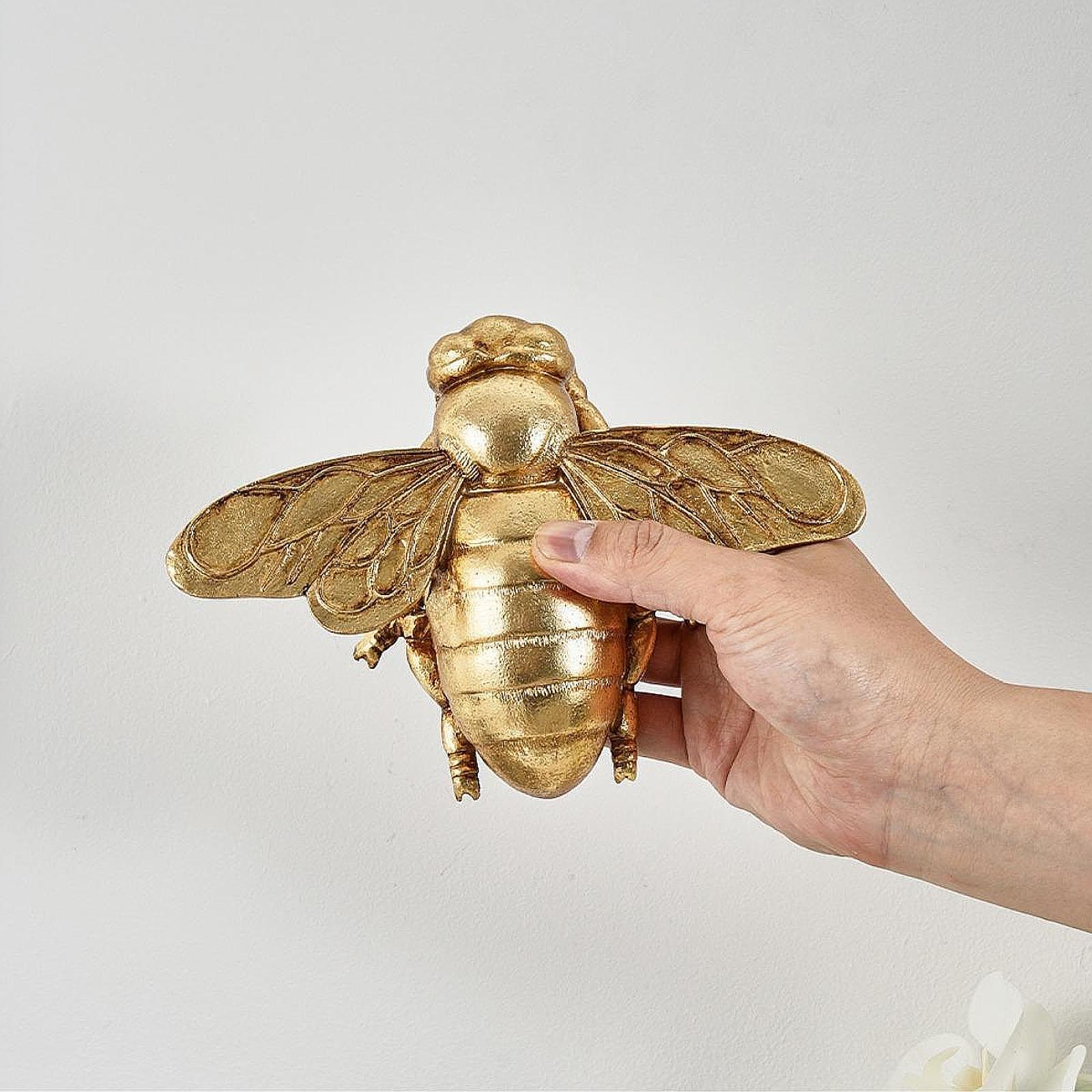 تمثال نحلة ذهبية للتعليق على ا - مراجعة Resin Art Gallery وسعره