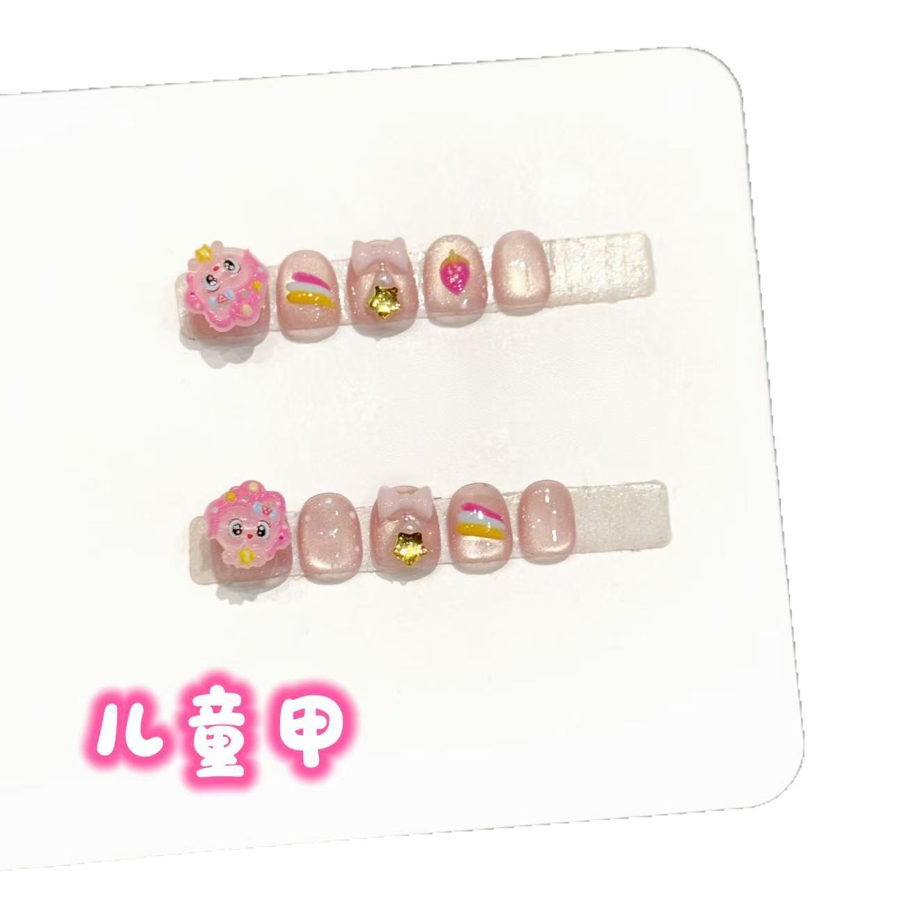 10 قطع من ملصقات الأظافر اليدو - مراجعة Resin Art Sticker وسعره