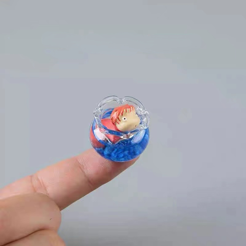 مغناطيس ثلاجة على شكل حوض سمك  - مراجعة Resin Art Sticker وسعره